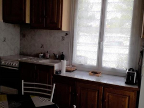 Charmante Maison Proche Plage avec Jardin et Parking - FR-1-476-144